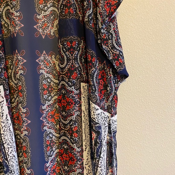 Kimono - Picture 2 of 3